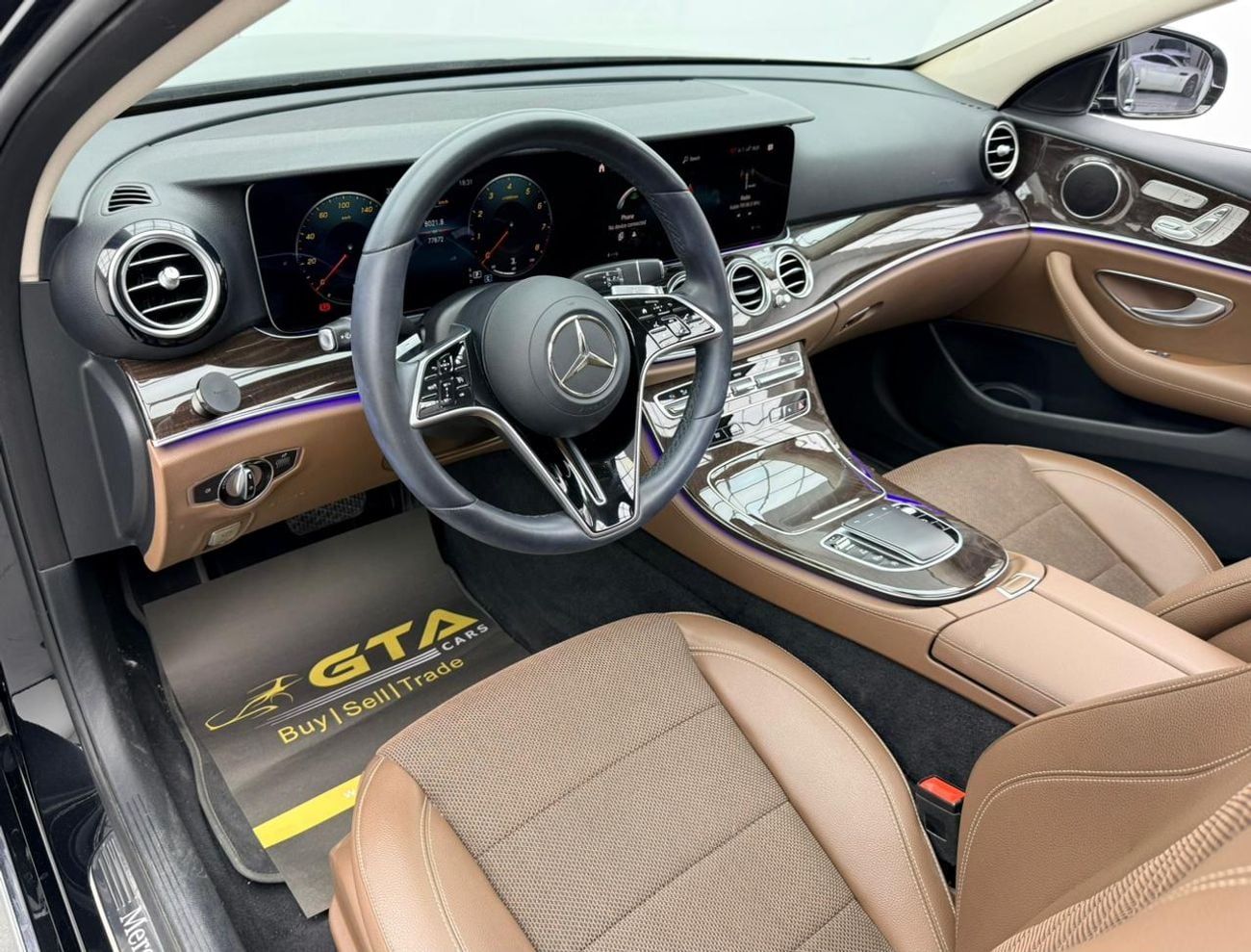 Mercedes-Benz E200 Premium 2.0L 2021 Mercedes-Benz E200, Mercedes Warranty+ Full Service History, GCC