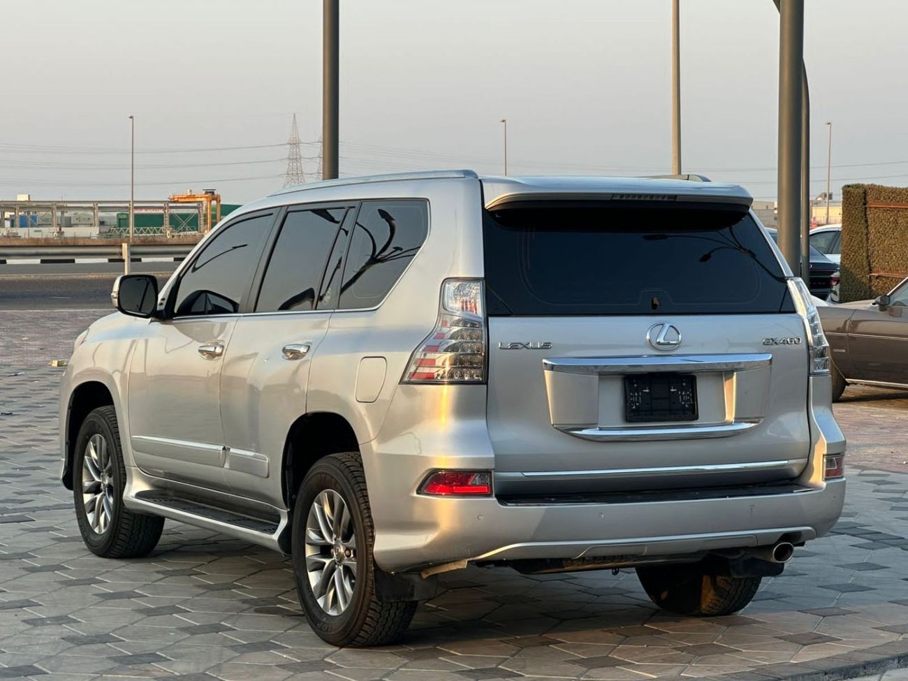 لكزس GX 460 بلاتينوم