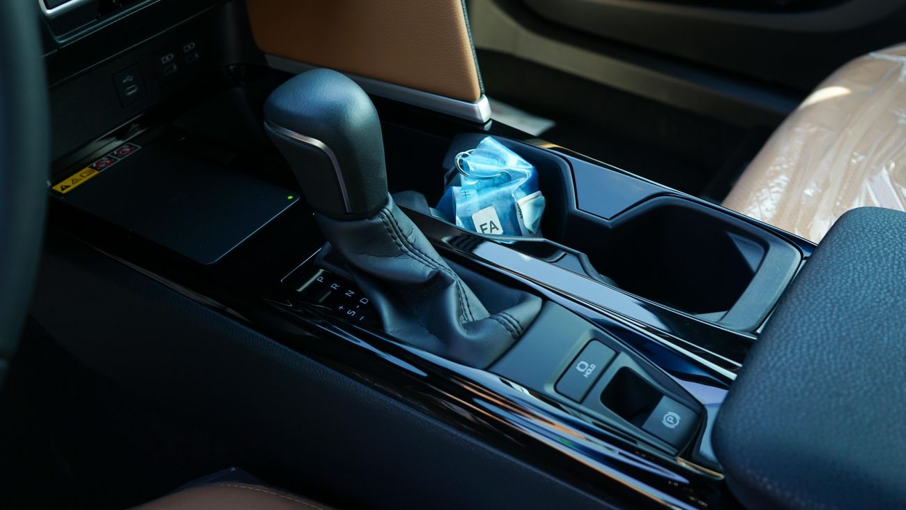 تويوتا كامري LE