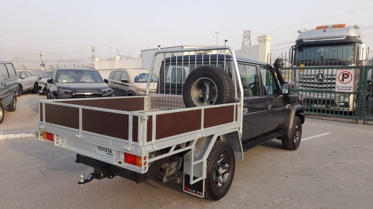 تويوتا لاند كروزر بيك آب Right-Hand drive 2.8 diesel turbo Auto Brand new