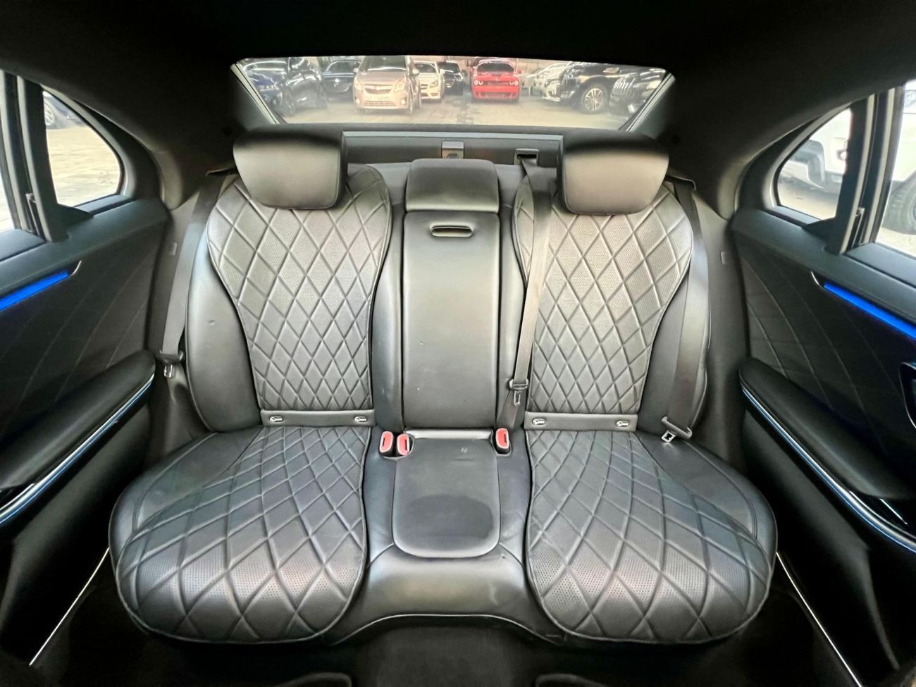 Mercedes-Benz S 580 4MATIC Exclusive 4.0L warranty one year bank financie available