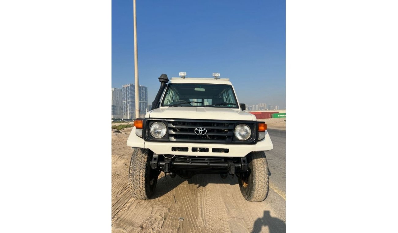 Toyota Land Cruiser Hard Top