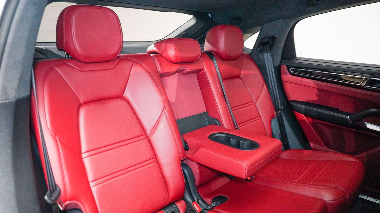 Porsche Cayenne Turbo 4.0L (550 HP) | AED 4,742 PM | Warranty March -2026 | GCC