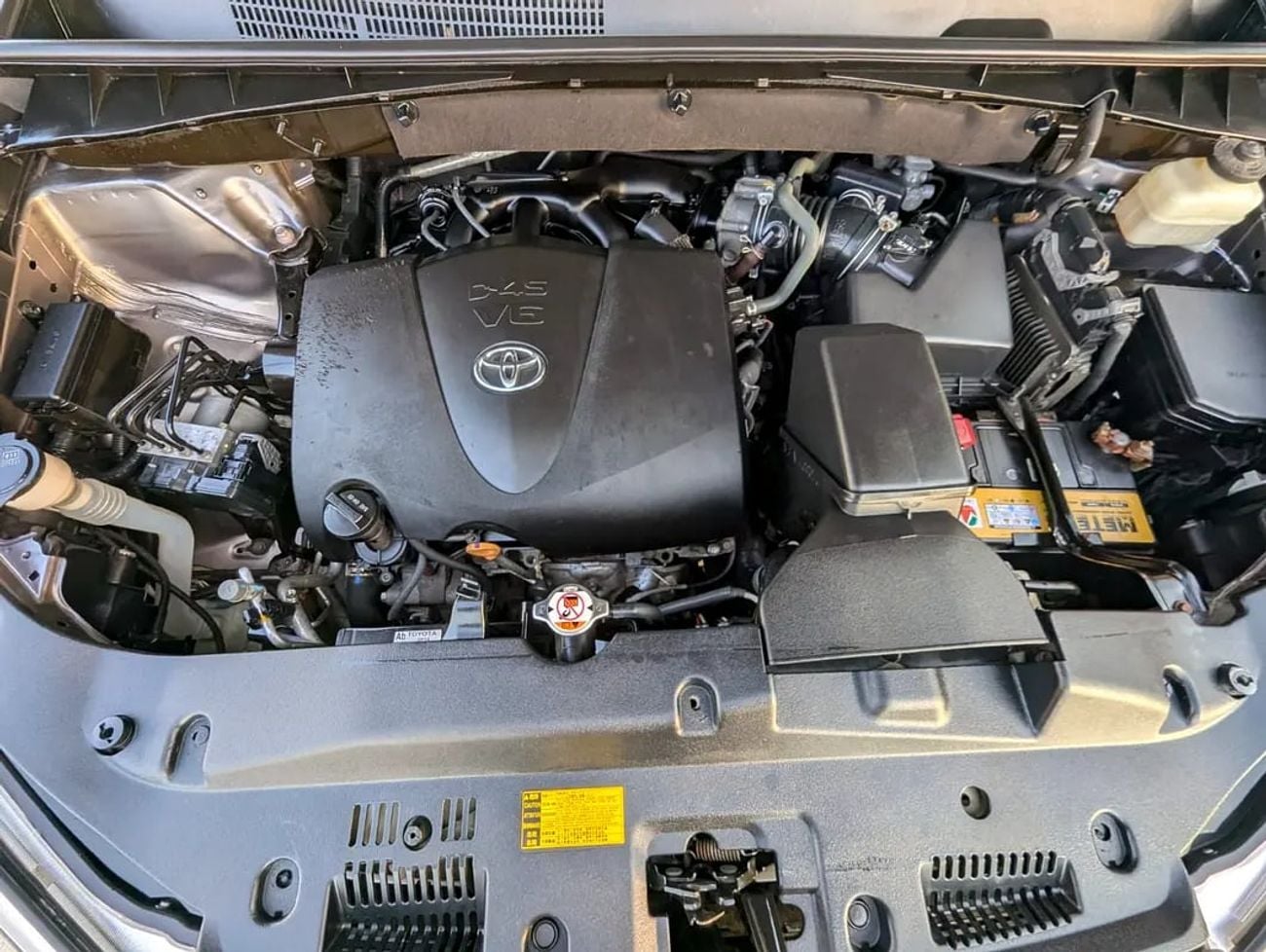 تويوتا هايلاندر Le Plus 3.5L V6- Rear Camera - 7 Seater