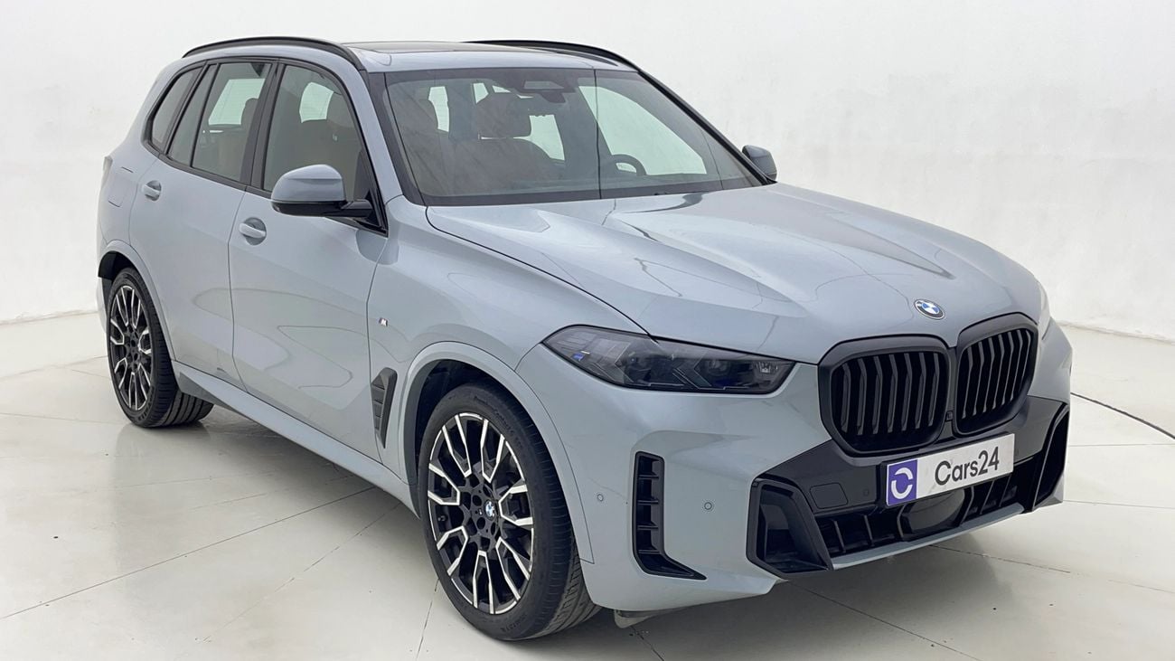 بي أم دبليو X5 XDRIVE 4OI M SPORT PRO 3 | بدون دفعة مقدمة | اختبار القيادة في المنزل