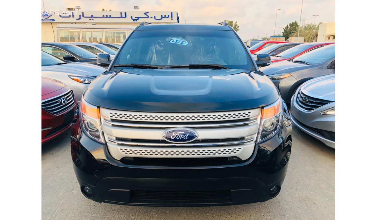 Ford Explorer XLT-4WD-LEATHER SEATS-POWER SEATS-DVD-REAR CAMERA-FOR LOCAL AND EXPORT-LOT-575