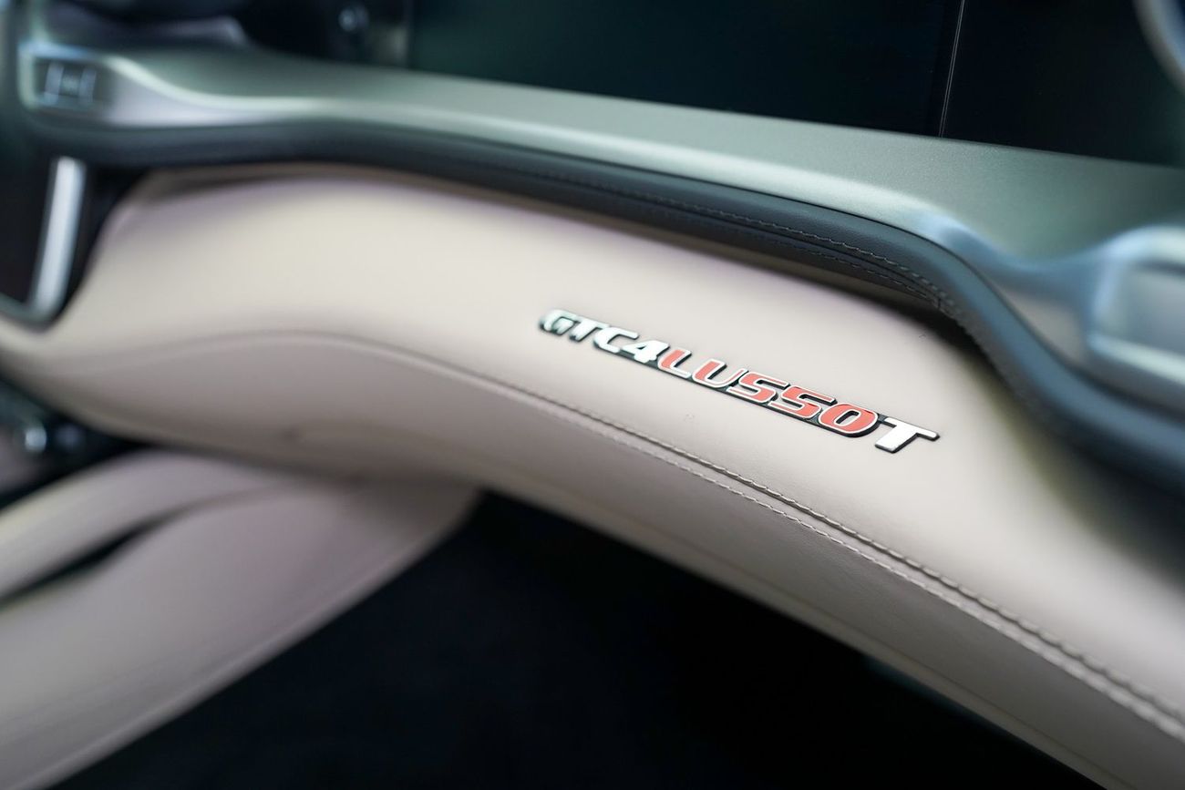 Ferrari GTC4 Lusso T