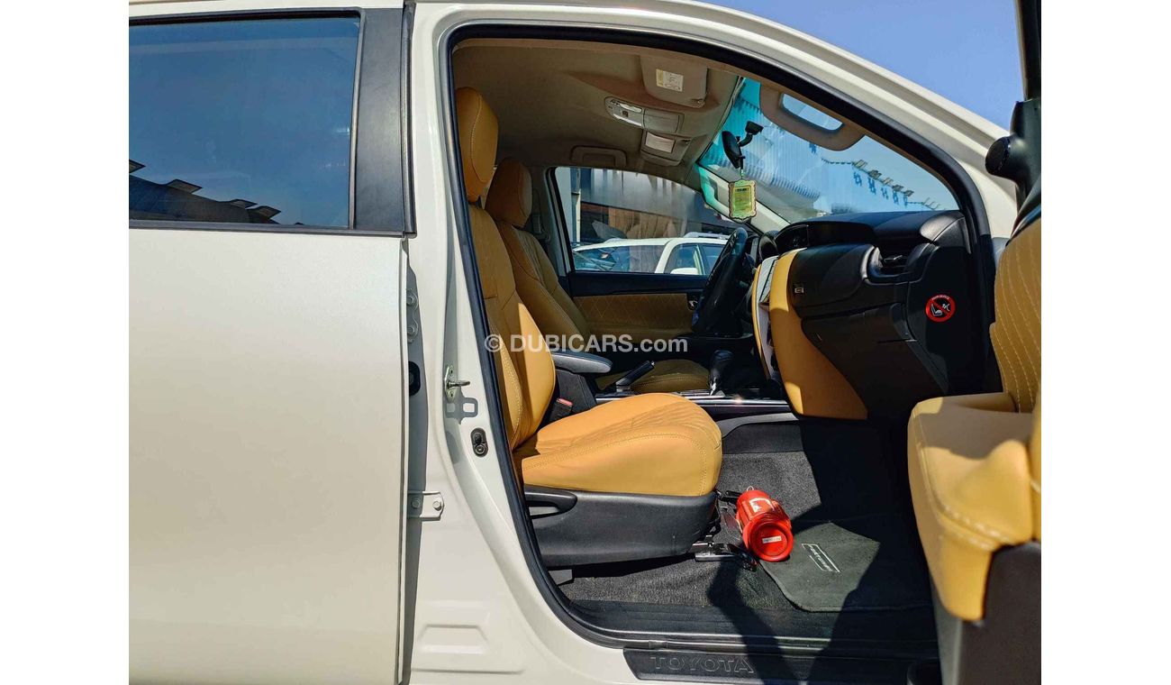 Toyota Fortuner // 1219 AED Monthly // 1 yr Warranty // 1 yr Insurance // Registration (LOT # 98153)