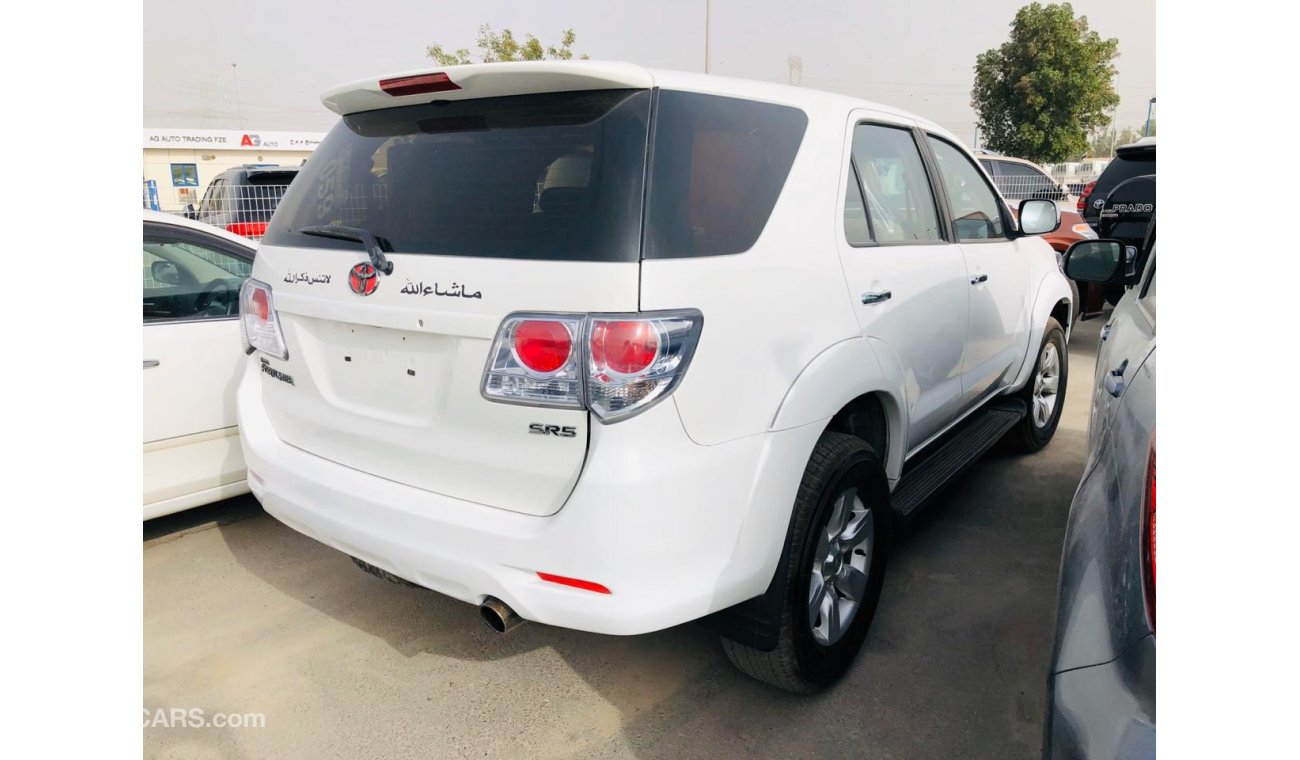 Toyota Fortuner 2.7L PETROL-MP3 PLAYER-ALLOY WHEELS-FOG LIGHTS-GCC RTA PASSED-LOT-633