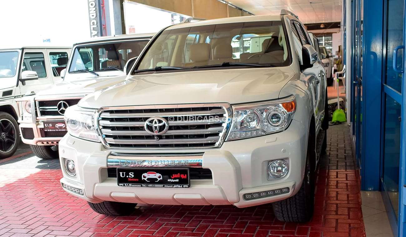 Toyota Land Cruiser VXR V8 5.7