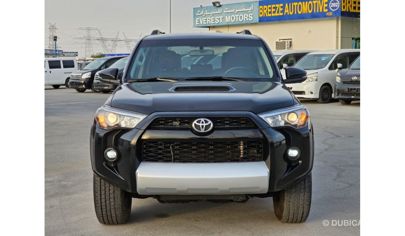 Toyota 4Runner 2019 Toyota 4Runner TRD off Road, 4X4 and leather seats