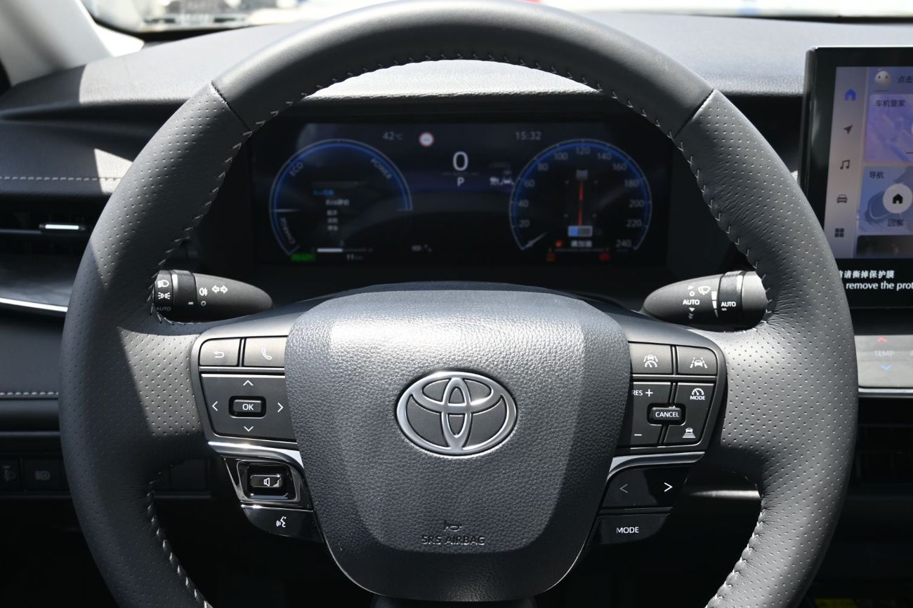تويوتا كامري Toyota Camry 2.5L Hybrid Chinese, Model 2025, Color Black