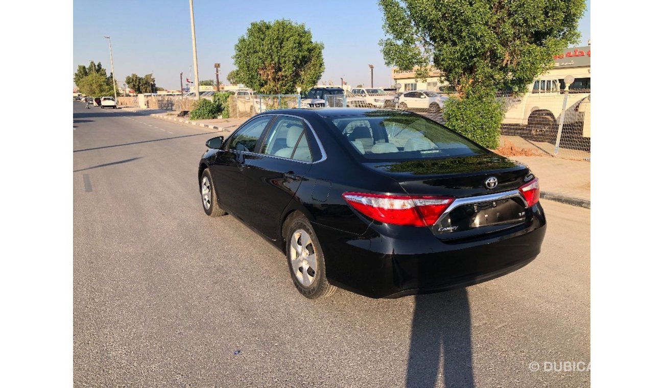 Toyota Camry LE, US Specs