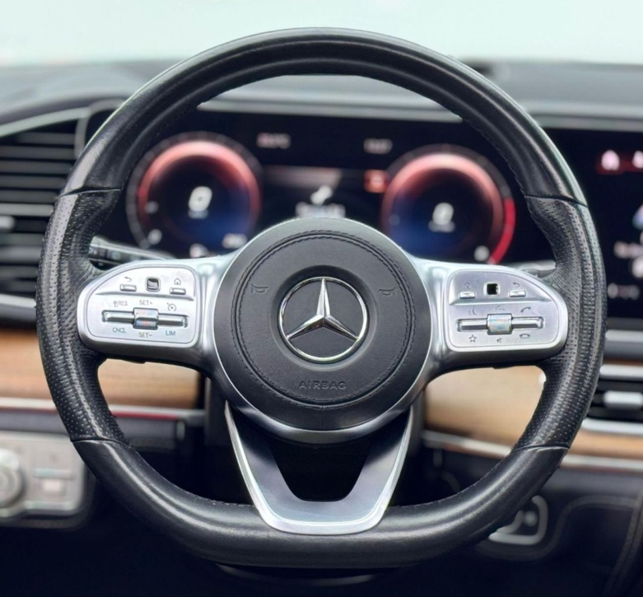 Mercedes-Benz GLS 450 2019 Mercedes-Benz GLS 450 4MATIC, 1 Year Warranty, Full Service History, GCC