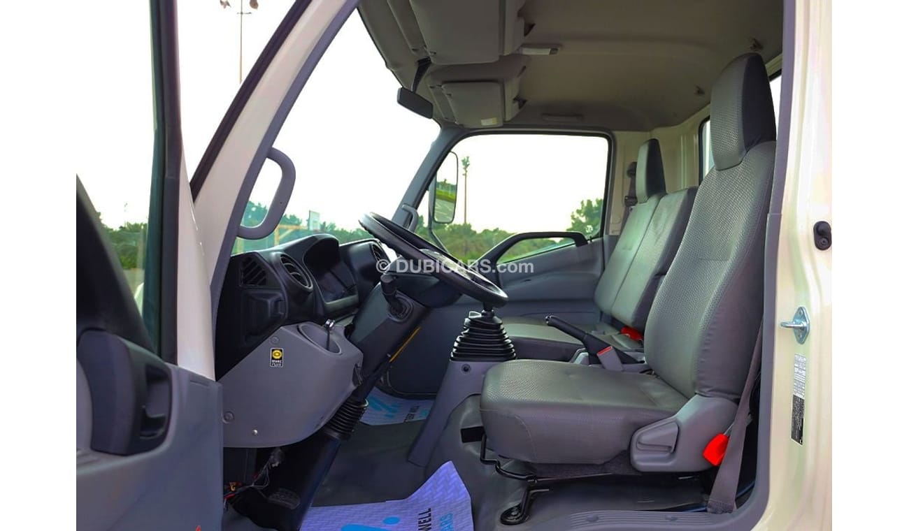 هينو 300 916 - 2022 Recovery - Tow Truck | M/T Diesel - GCC Specs - Well Maintained - Buy it Now