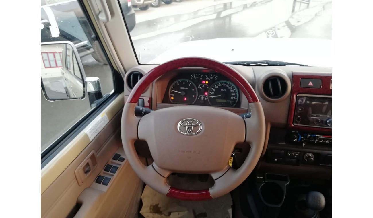 Toyota Land Cruiser Pick Up Full Options Diesel