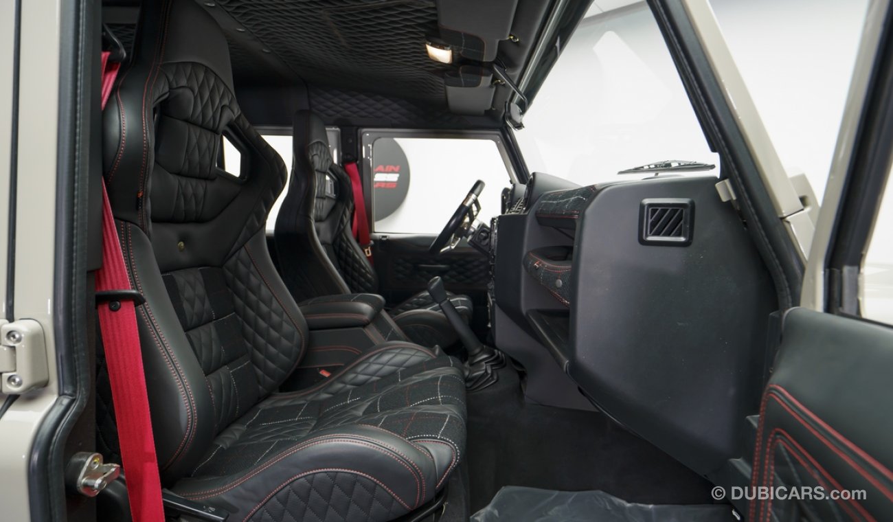 Land Rover Defender Kahn Design Chelsea Truck