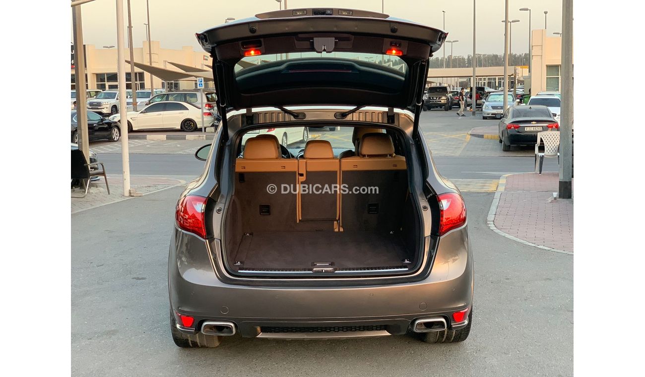 Porsche 718 Cayman Porsche Cayenne S 2012