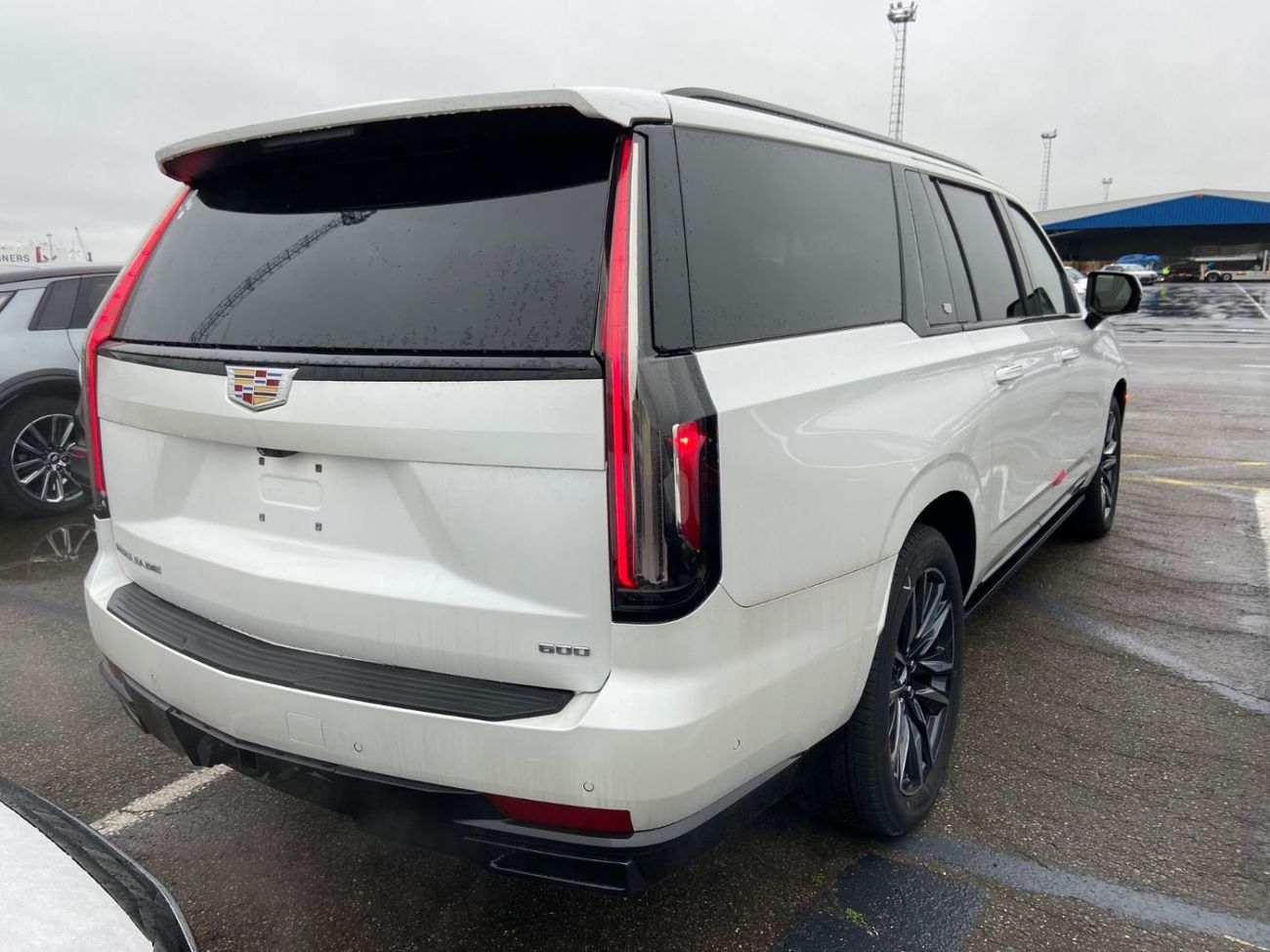 كاديلاك إسكالاد 6.2 V8 PETROL