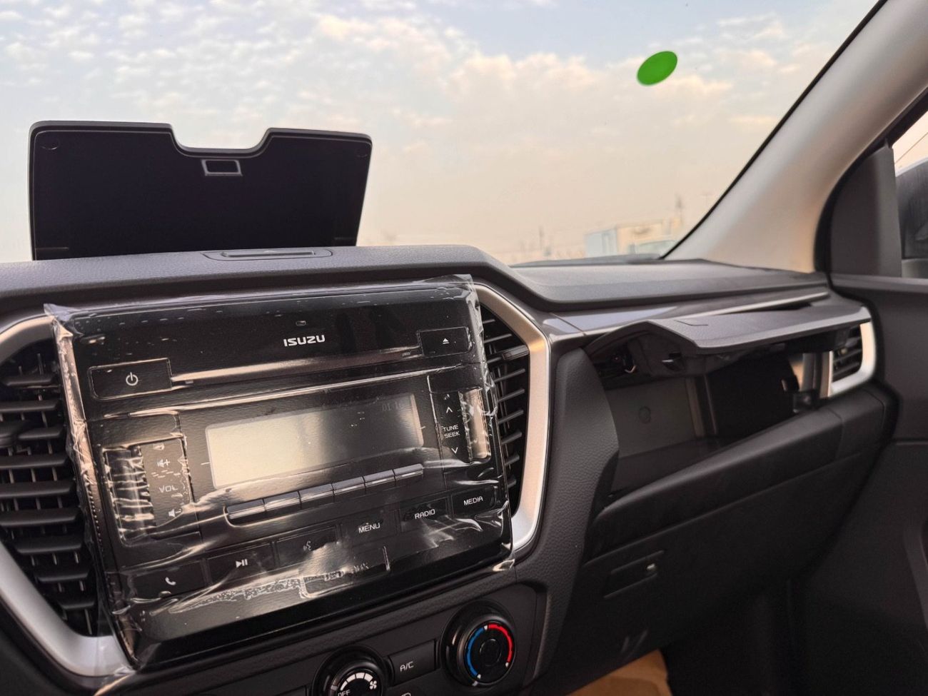 إيسوزو D ماكس ISUZU D-MAX SINGLE CAB 4*2 1.9L DIESEL 2026 MODEL