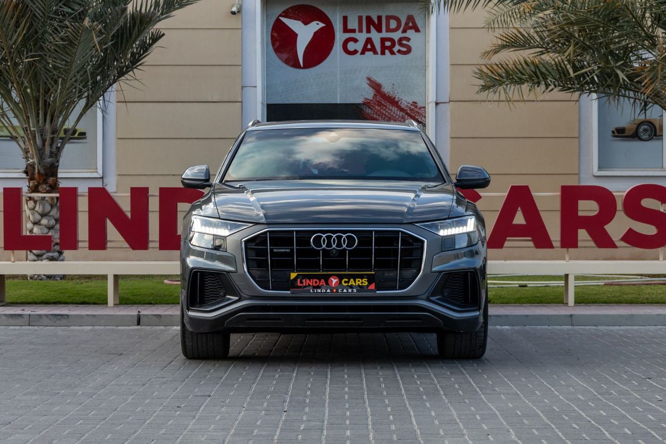 Audi Q8 55 TFSI quattro S-Line 3.0L (340 HP) Audi Q8 55TFSI Quattro S-Line 2019 GCC under Warranty with Flex