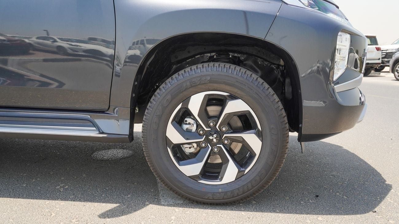 ميتسوبيشي مونتيرو سبورت Brand New Montero Sport GLS 2025 Export 3.0L 4WD Petrol A/T|Grey/Black|MONTEROSPORT-GLS-25|