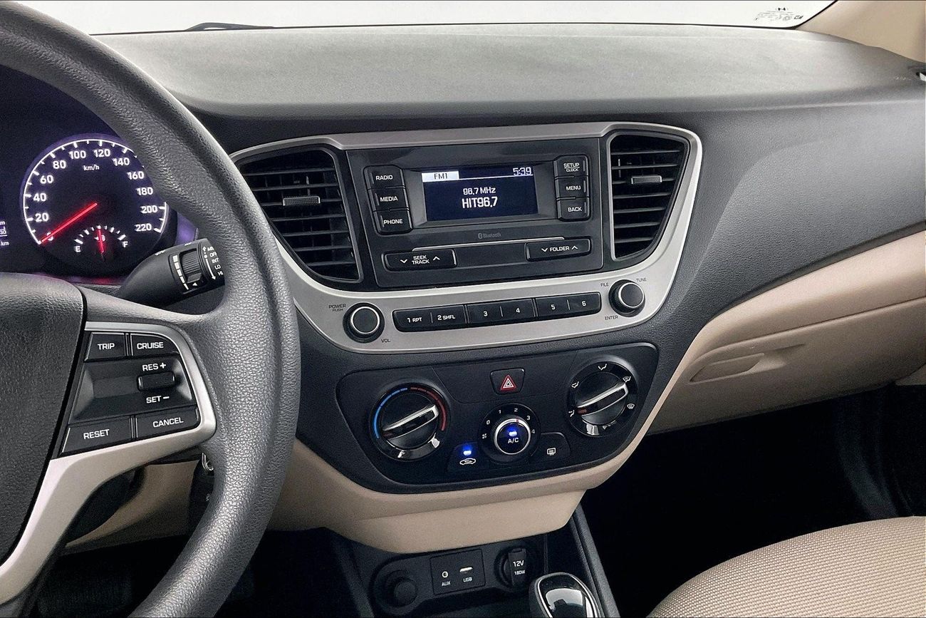 هيونداي أكسنت Smart / GL | عرض العيد الحصري | خالية من أضرار الفيضانات