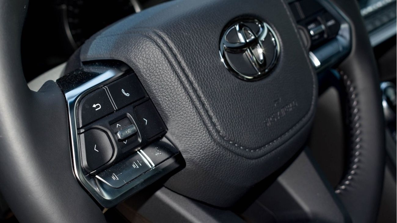 Toyota Land Cruiser GXR 3.5 L