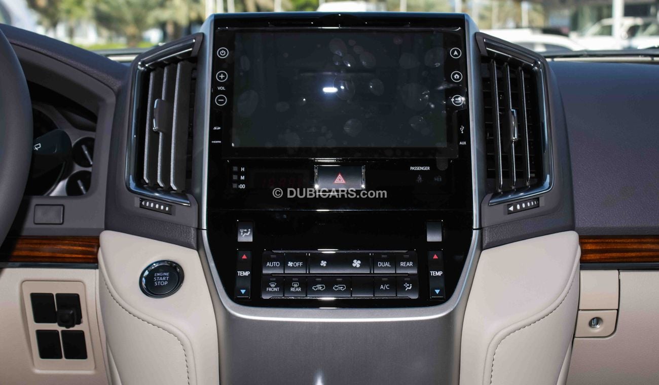 Toyota Land Cruiser VXR 5.7L V8