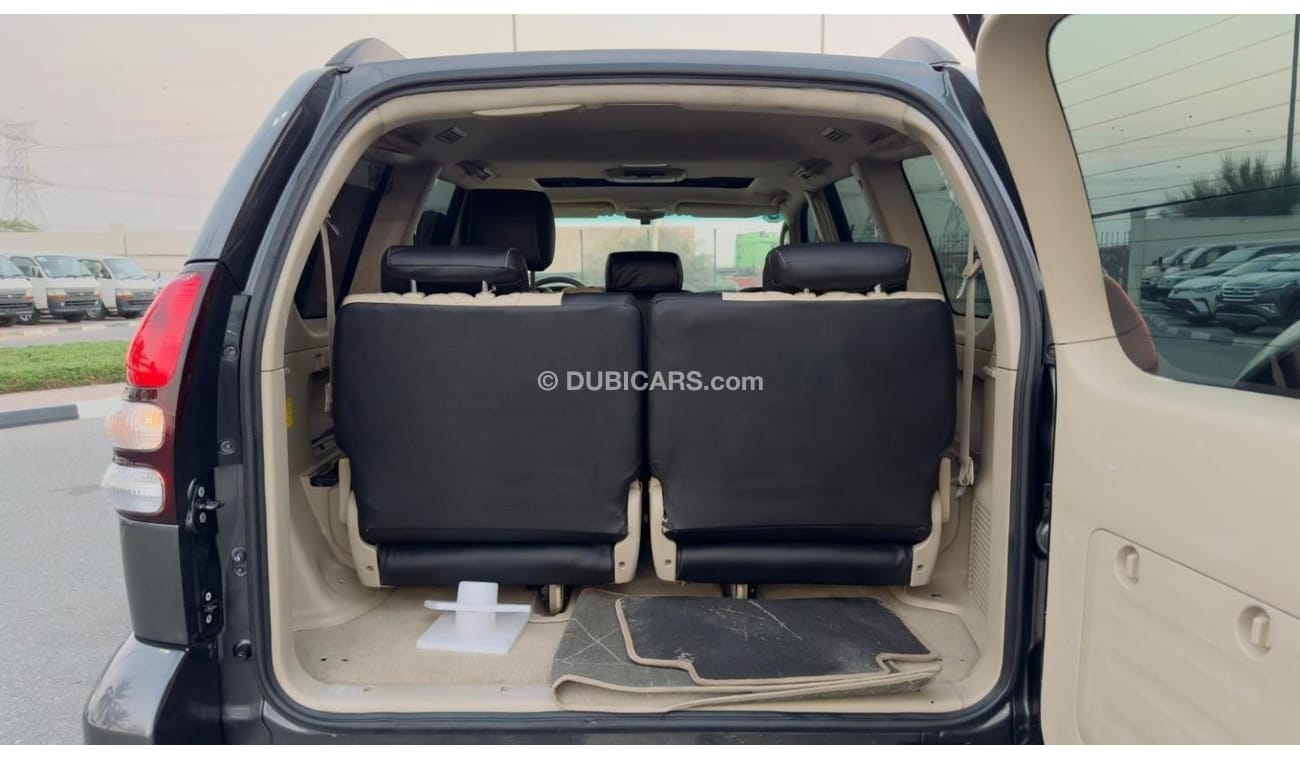 Toyota Prado 2007 | PETROL 3.7L | PREMIUM TWO TONE LEATHER SEATS | LCD DISPLAY PANEL | GOOD CONDITION