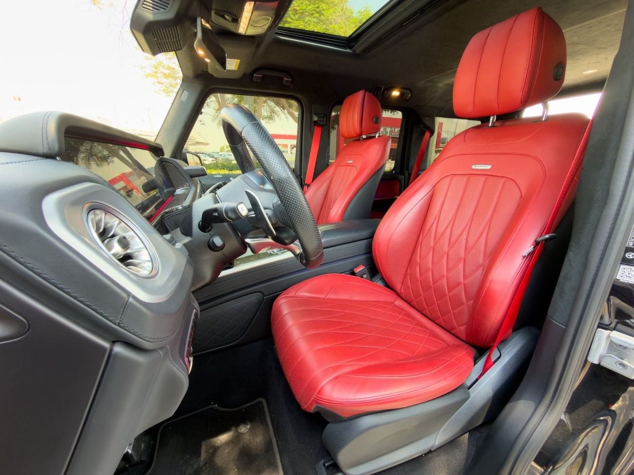 Mercedes Benz G63 AMG STD Mercedes-Benz G63 AMG | Law Mileage (29,000 Km) | European Specs
