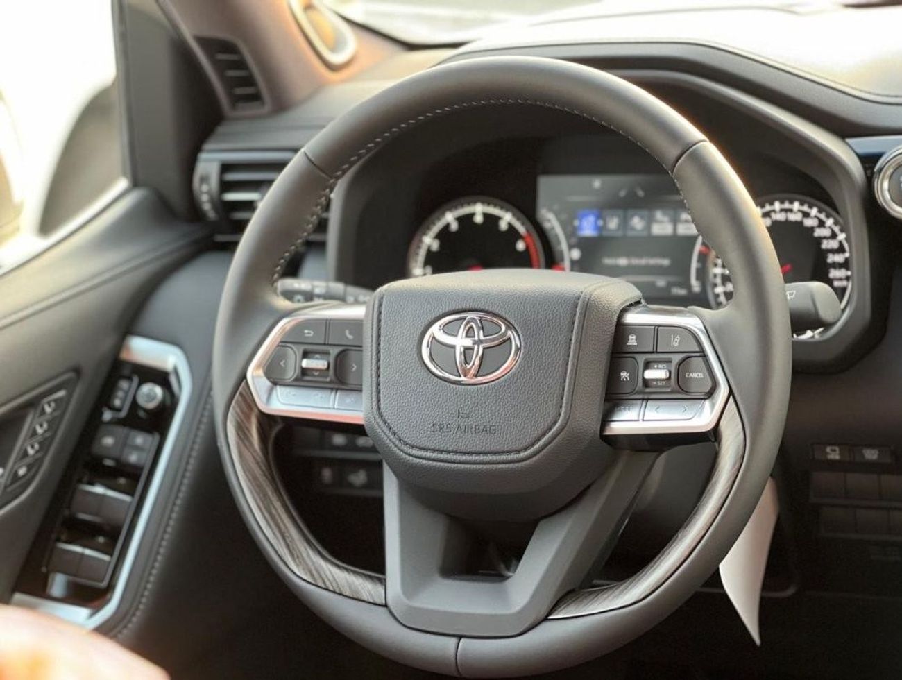 Toyota Land Cruiser TOYOTA LAND CRUISER (300 SERIES) (VJA300) 3.5L SUV 4WD 2024