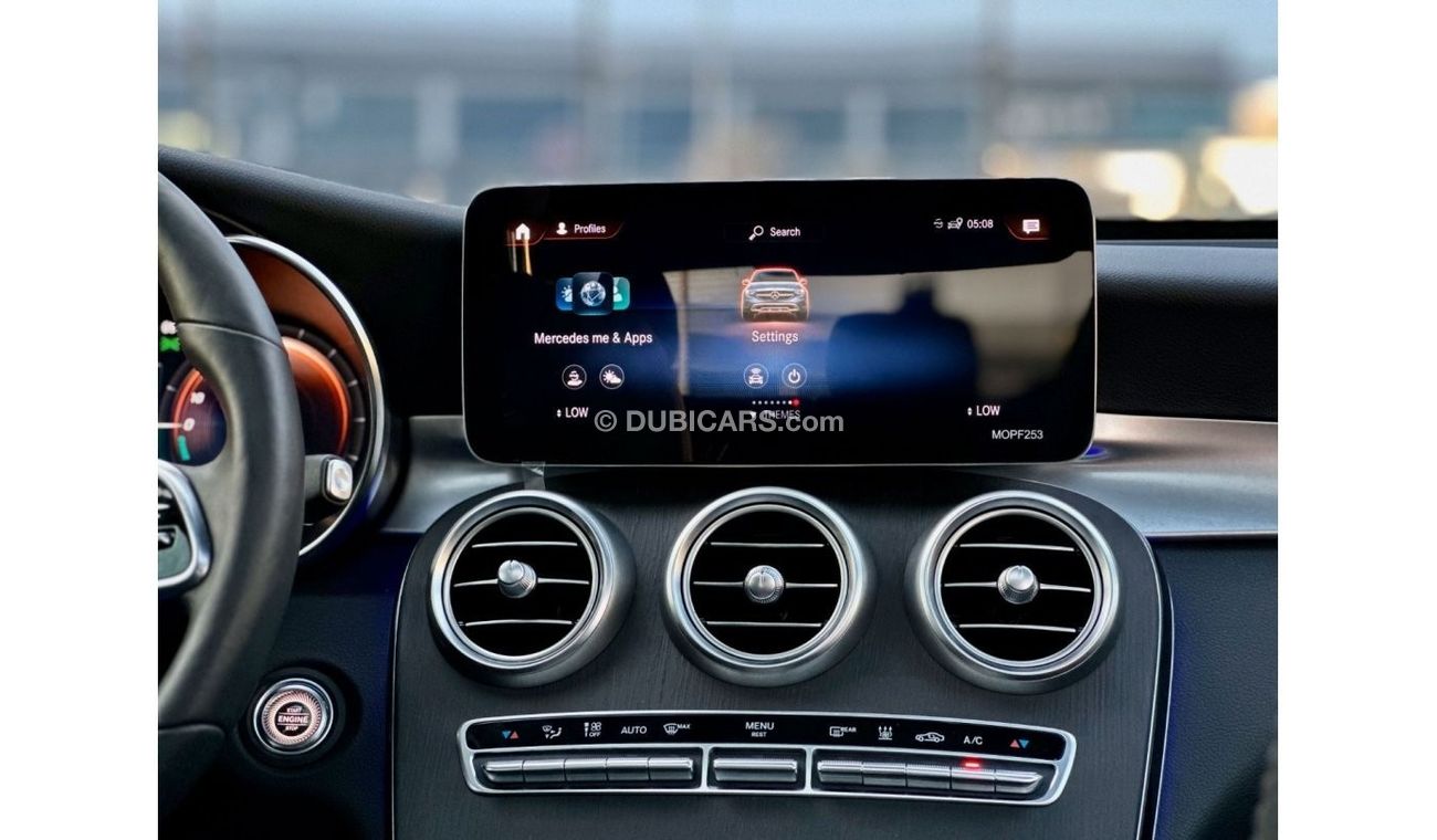 Mercedes-Benz GLC 300 4MATIC MERCEDES AMG GLC300e 2021 ( HYBRID ) (FAST CHARGER)