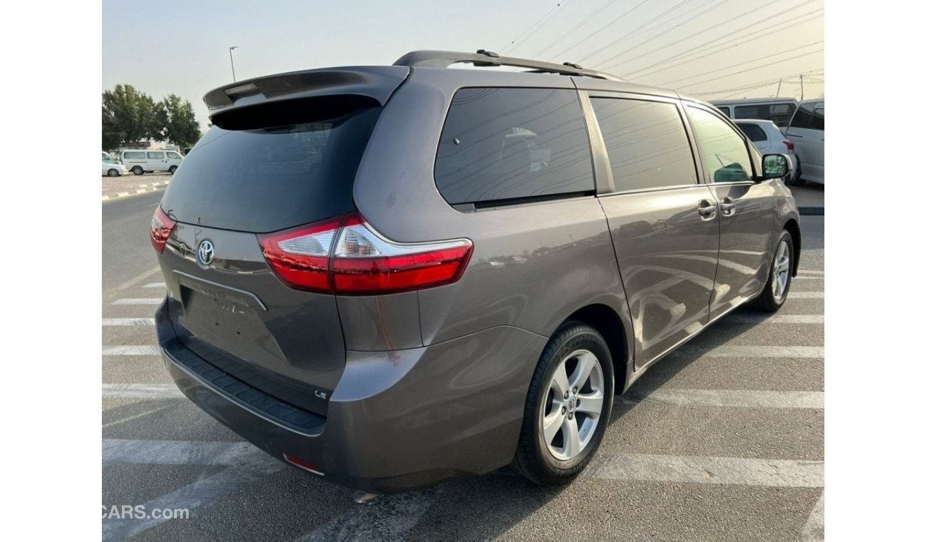 Toyota Sienna 2016 Toyota Sienna LE MidOption 7 Seats Family VAN / EXPORT ONLY