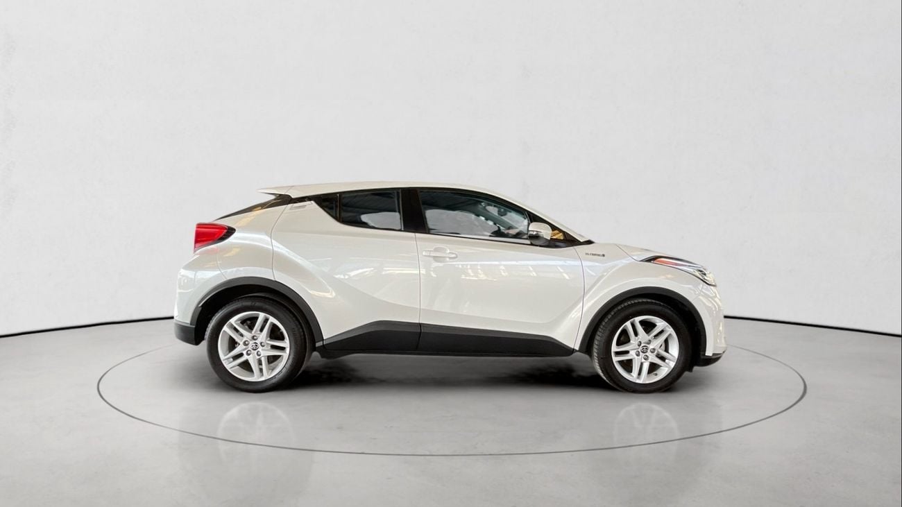 تويوتا CHR 1.8 VVT I-HYBRID GX AUTO | شامل الضمان | 0 ﺪﻔﻋﺓ ﺃﻮﻟﻯ