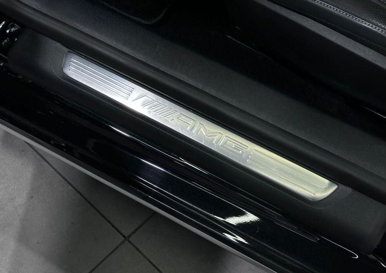 Mercedes-Benz SL 43 AMG STD Clean Title can be exported to Saudi Arabia