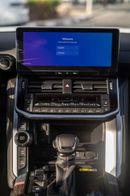 تويوتا لاند كروزر LC300 3.3 VXR TT DSL 2025 MODEL
