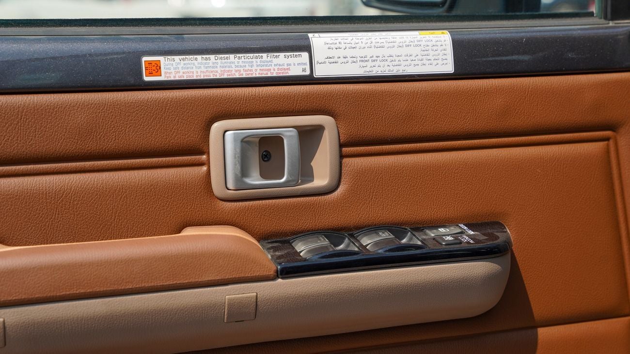 Toyota Land Cruiser TOYOTA Land Cruiser 76 2.8 Gray 2024 Full Option