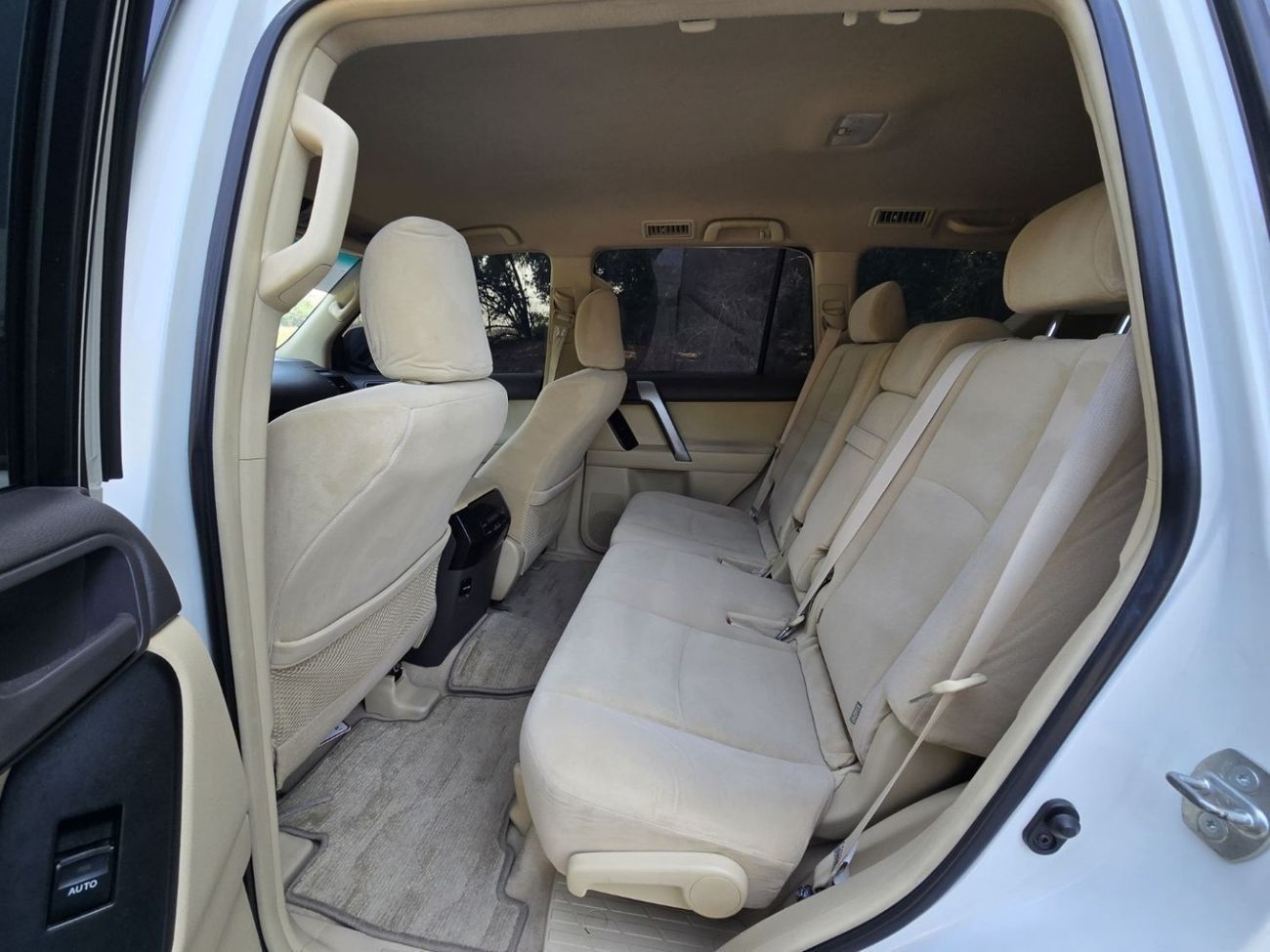 Toyota Prado GXR 2.7L (160 HP) 4WD TOYOTA PRADO GXR 2017 GCC GOOD CONDITION IN SIDE OUT SIDE