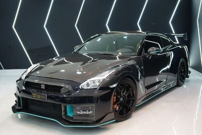 Nissan GT-R Track Edition, Full Carbon Kit, Turquoise Accent, Recaro Sport Seats, Bose Audio!!