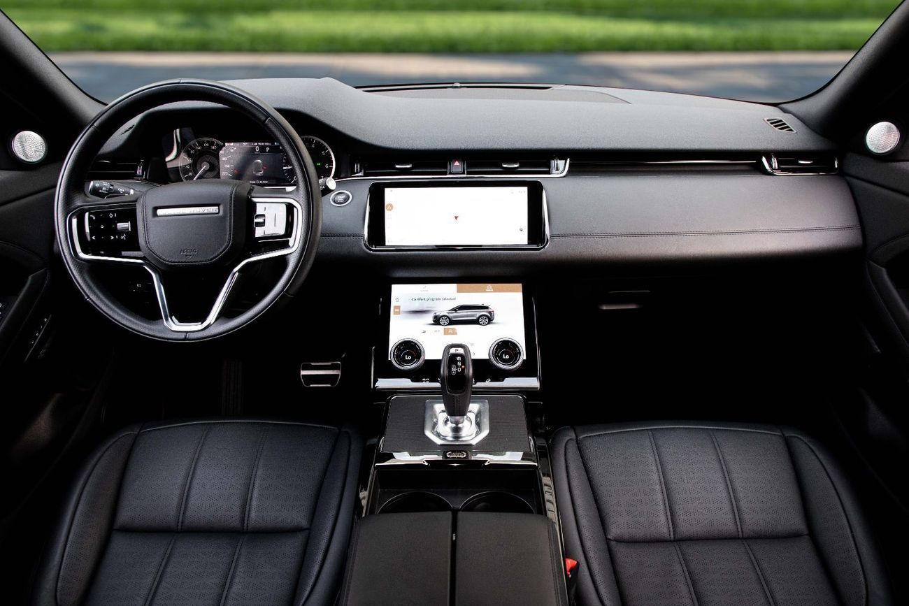 لاند روفر رانج روفر إيفوك 3,212 P.M | Range Rover Evoque R-Dynamic | 0% Downpayment | Amazing Condition!