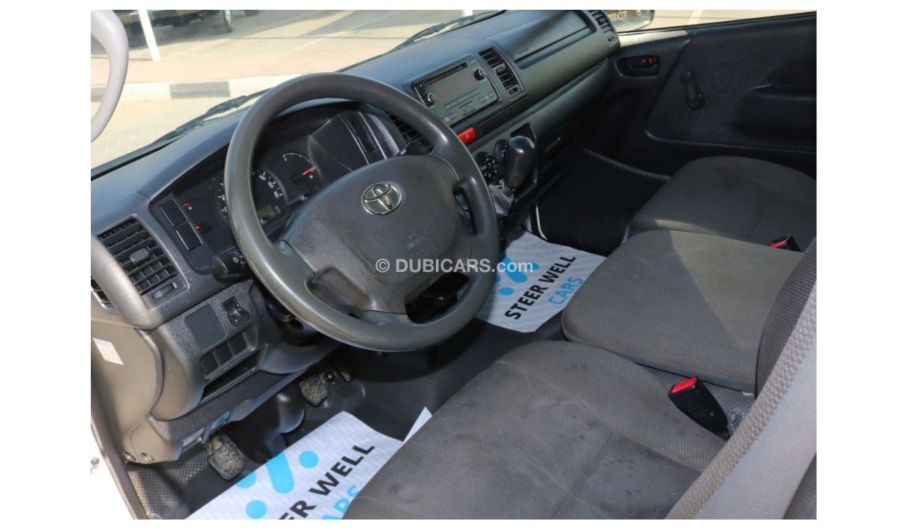 Toyota Hiace 2015 | MULTIPURPOSE DELIVERY PANEL VAN WITH GCC SPECS AND EXCELLENT CONDITION