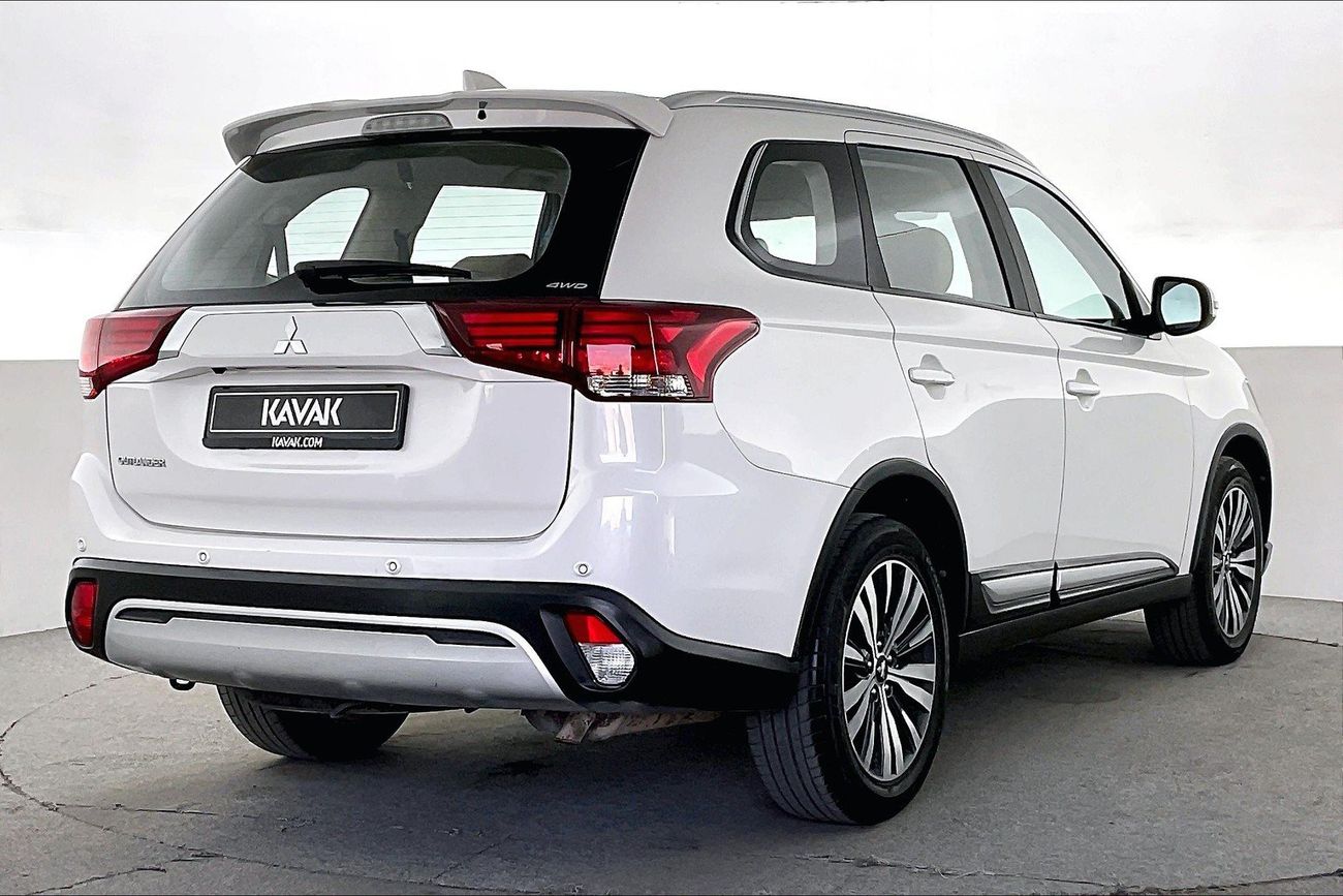 Mitsubishi Outlander GLX Basic | National Day Celebration | Guaranteed Warranty | 0 Down Payment