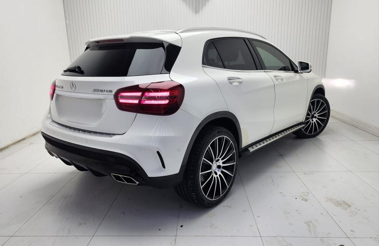مرسيدس بنز GLA 250 Std 2.0L (211 HP)