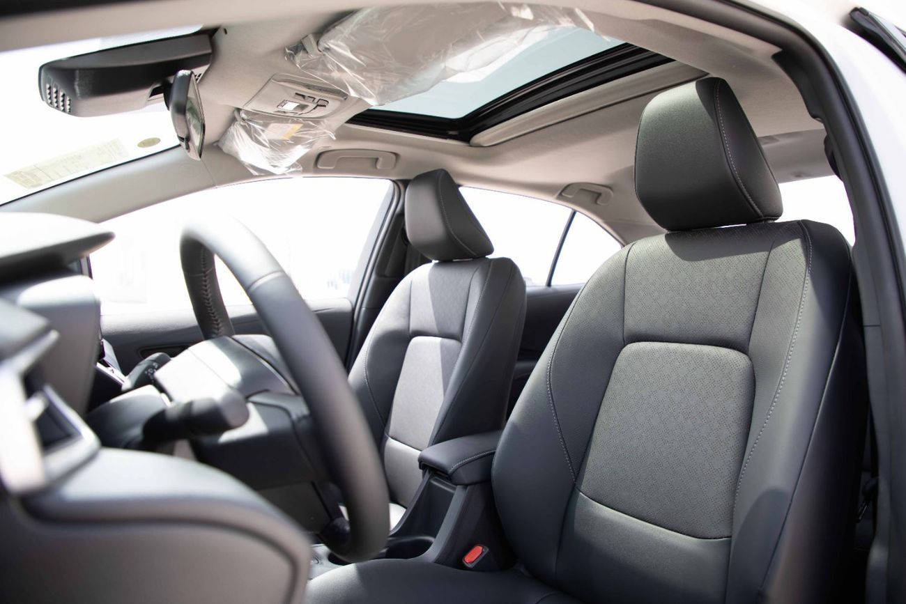 تويوتا كورولا 2025 Toyota Corolla Elite 1.8 - Hybrid - White Inside Black | Export Only