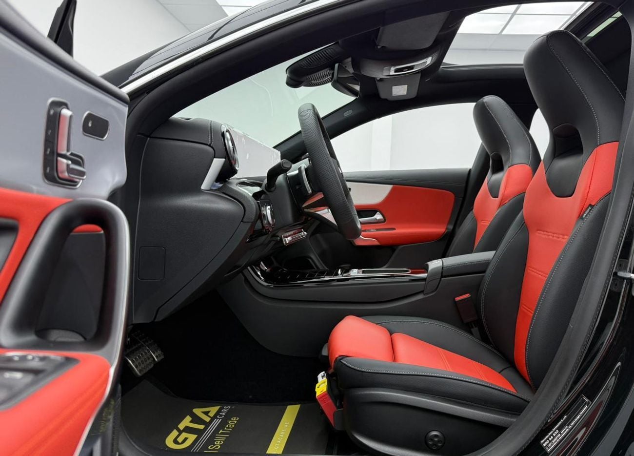 مرسيدس بنز CLA 200 Premium 2.0L *Brand New* 2025 Mercedes-Benz CLA200 AMG Premium, 2030 Mercedes Warranty, Delivery Kms