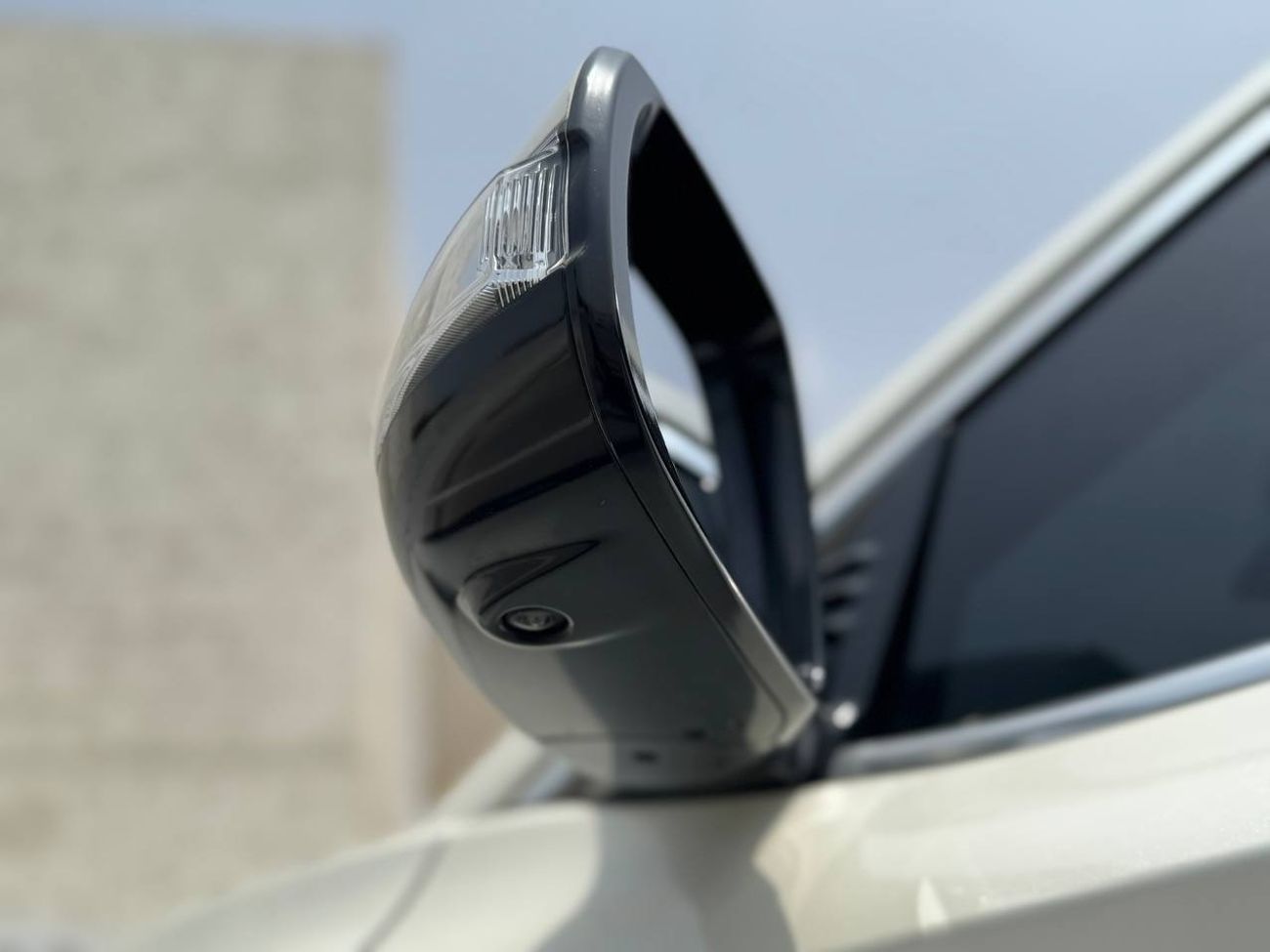 إنفينيتي QX50 2.0T Luxe (AWD)