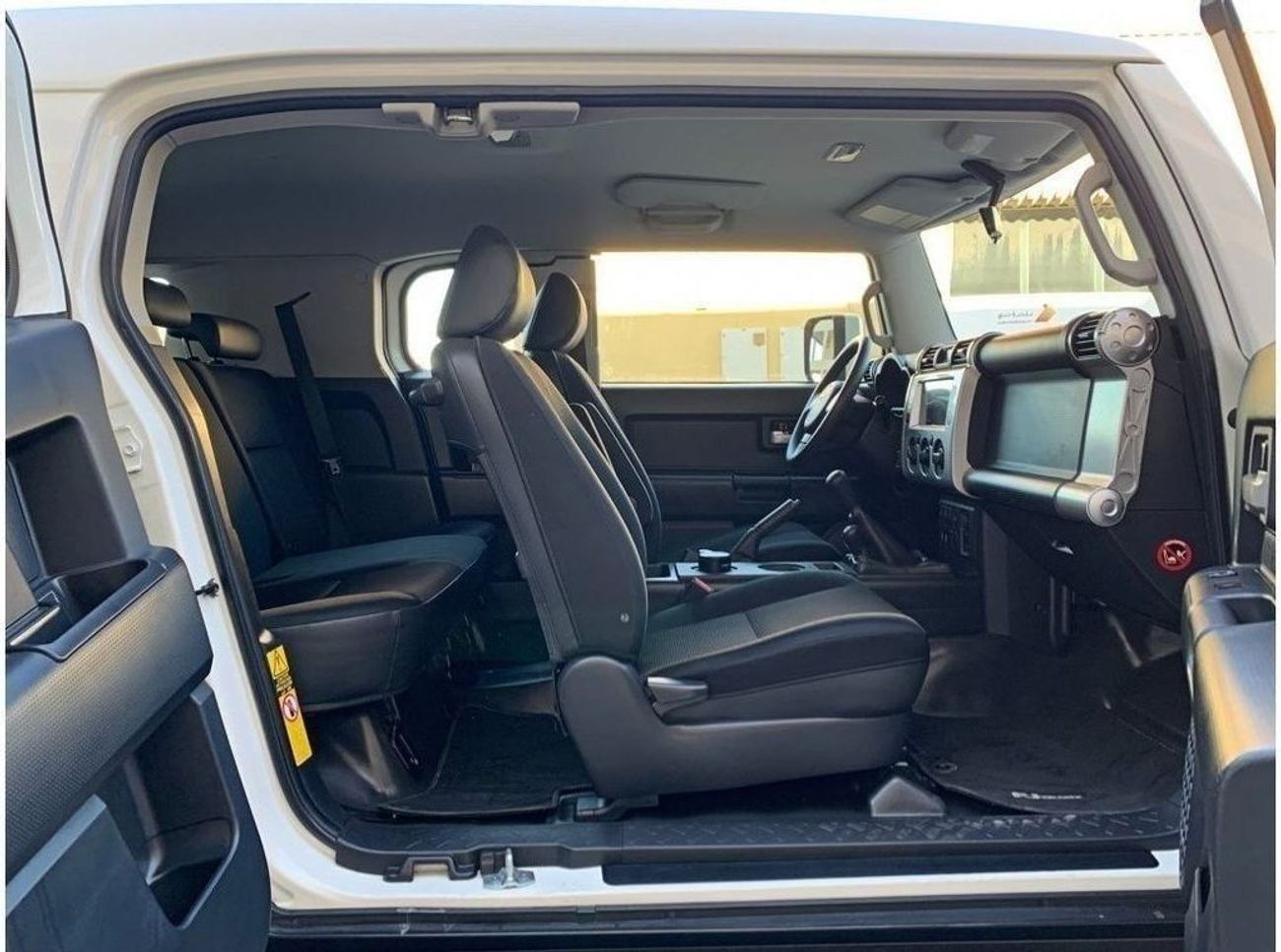 Toyota FJ Cruiser V6 4.0L-6CYL SUPERCHARGED EXCELLENT CONDITION