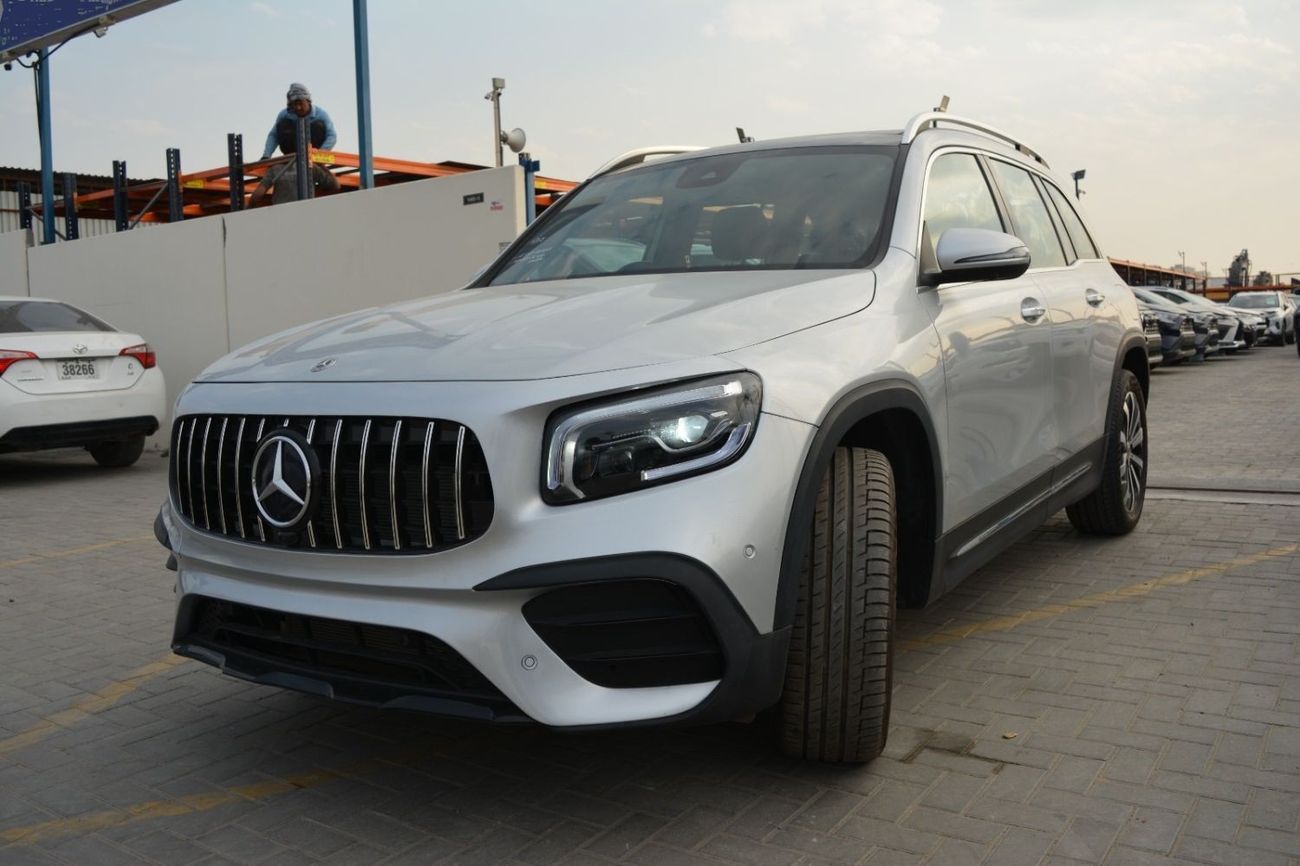 Mercedes-Benz GLB 200