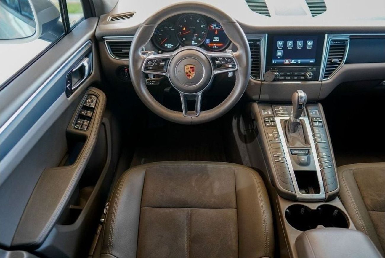 بورش ماكان Std